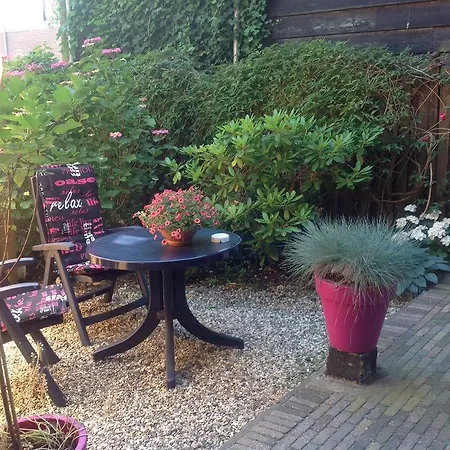 Bed & Breakfast Huis Op De Dijk Zaandam