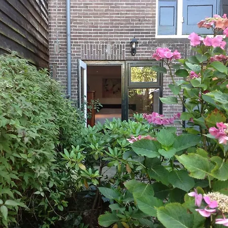 Huis Op De Dijk *