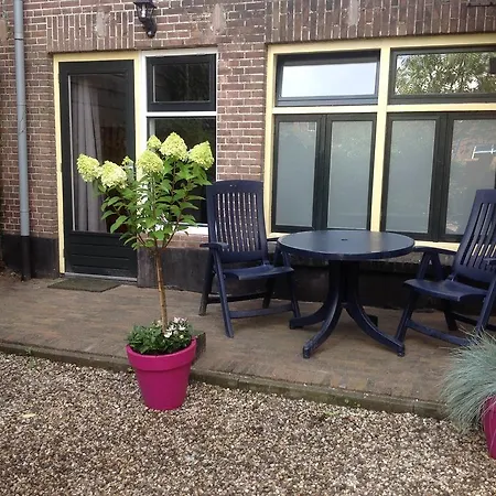 Bed & Breakfast Huis Op De Dijk
